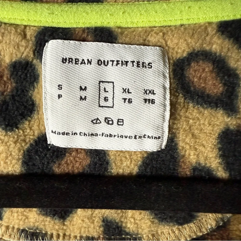 Urban Outfitters Leopard Print polar Fleece Pullover with Neon Accents SZ:L
